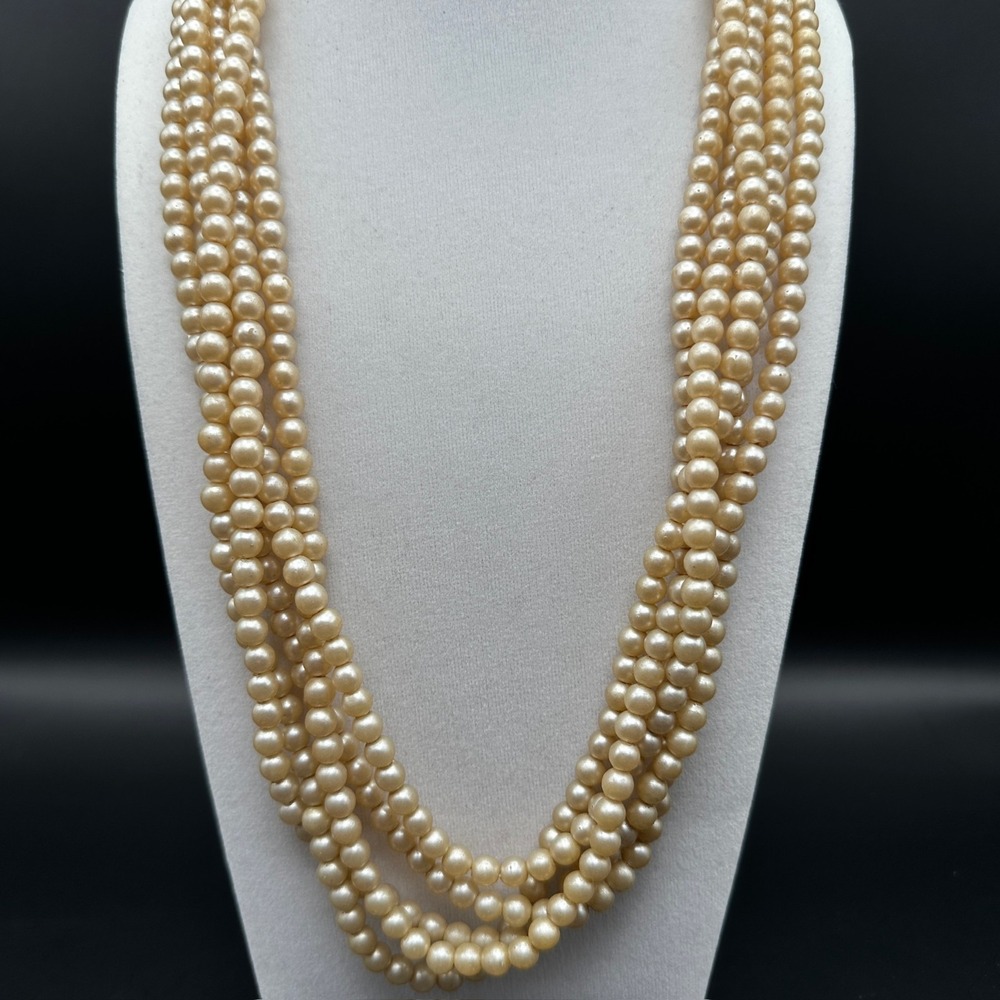Vintage Strand Cream Faux Pearl Statement Necklace‎ Classic Elegance 90s Jewelry